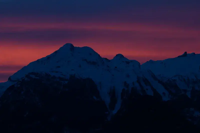 Cover Image for Incorporating Natural Elements: How Mountain Landscapes Inspire Home Decor